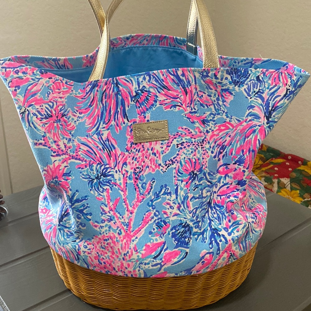 COPY - Lilly Pulitzer GWP bag and sunglasses case
